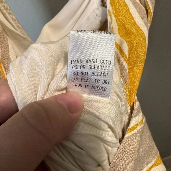 LE LIS - STRIPED CROPPED CROSSED BACK JUMPSUIT Size small EUC - Picture 6 of 10